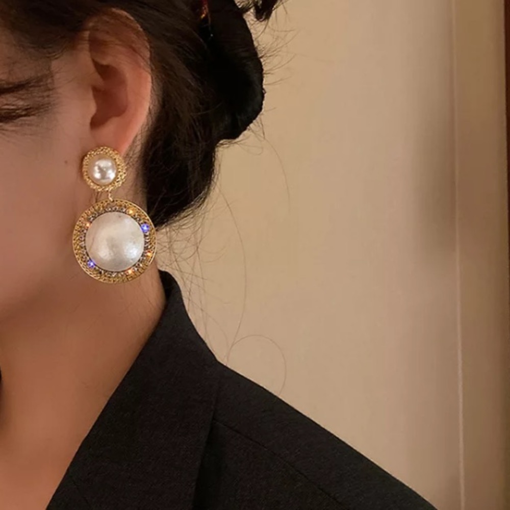 Luxury Big Earrings - Picture 4 of 5